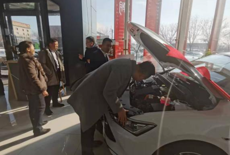 迎賓汽車公司走訪新能源車企，尋求合作發(fā)展新模式