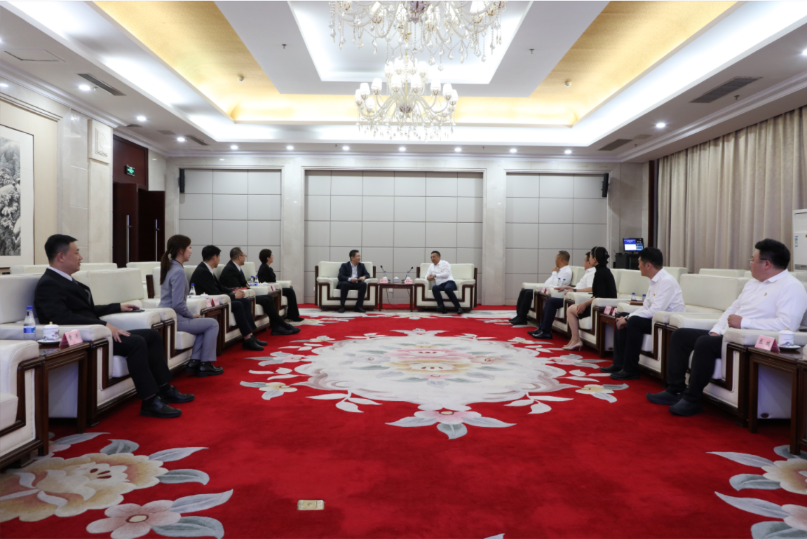 鞍勤、溫泉、公服集團(tuán)與招商銀行簽訂戰(zhàn)略合作協(xié)議！銀企合作譜新篇